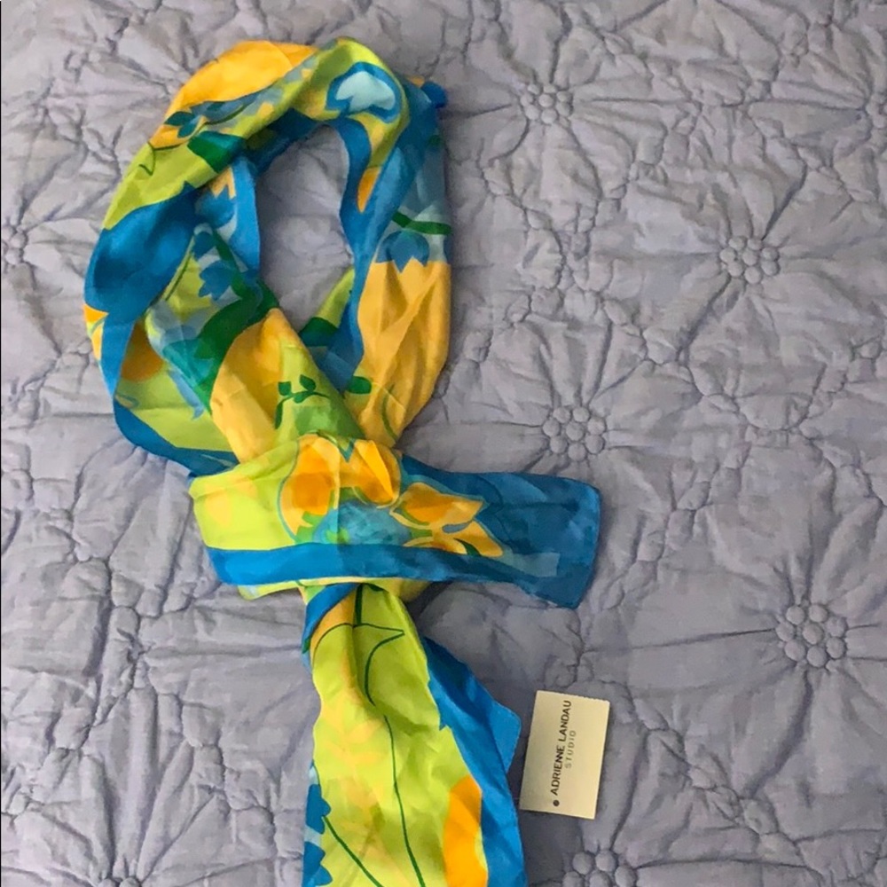 NWT new Audrienne Landau Floral Silk Scarf